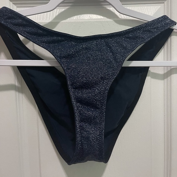 TRIANGL SWIMWEAR - Picture 2 of 4